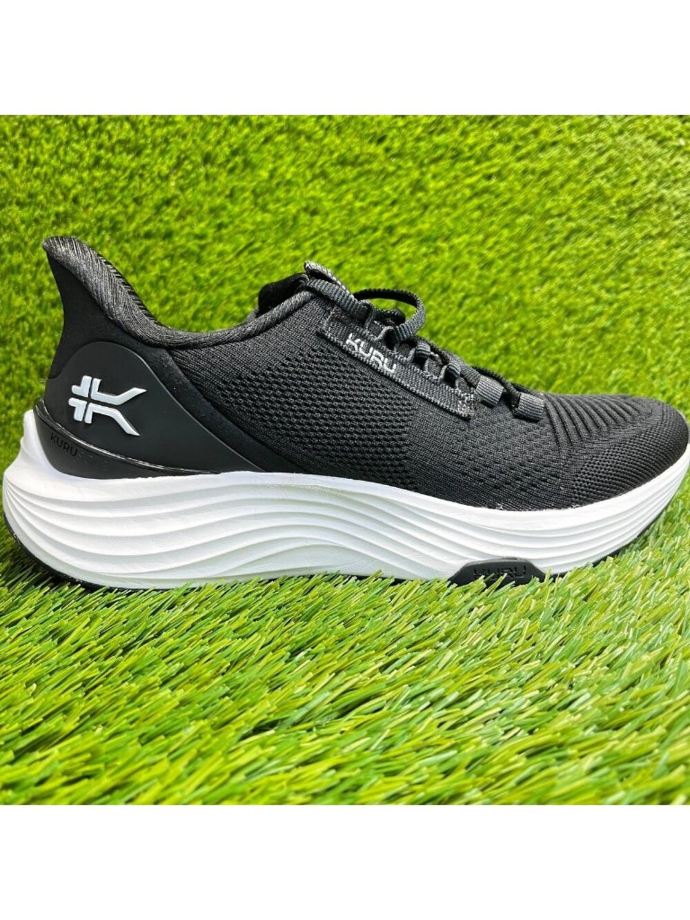 Kuru Atom 2 Mens Size 7 Black White Athletic Running Walking Shoes Sneakers